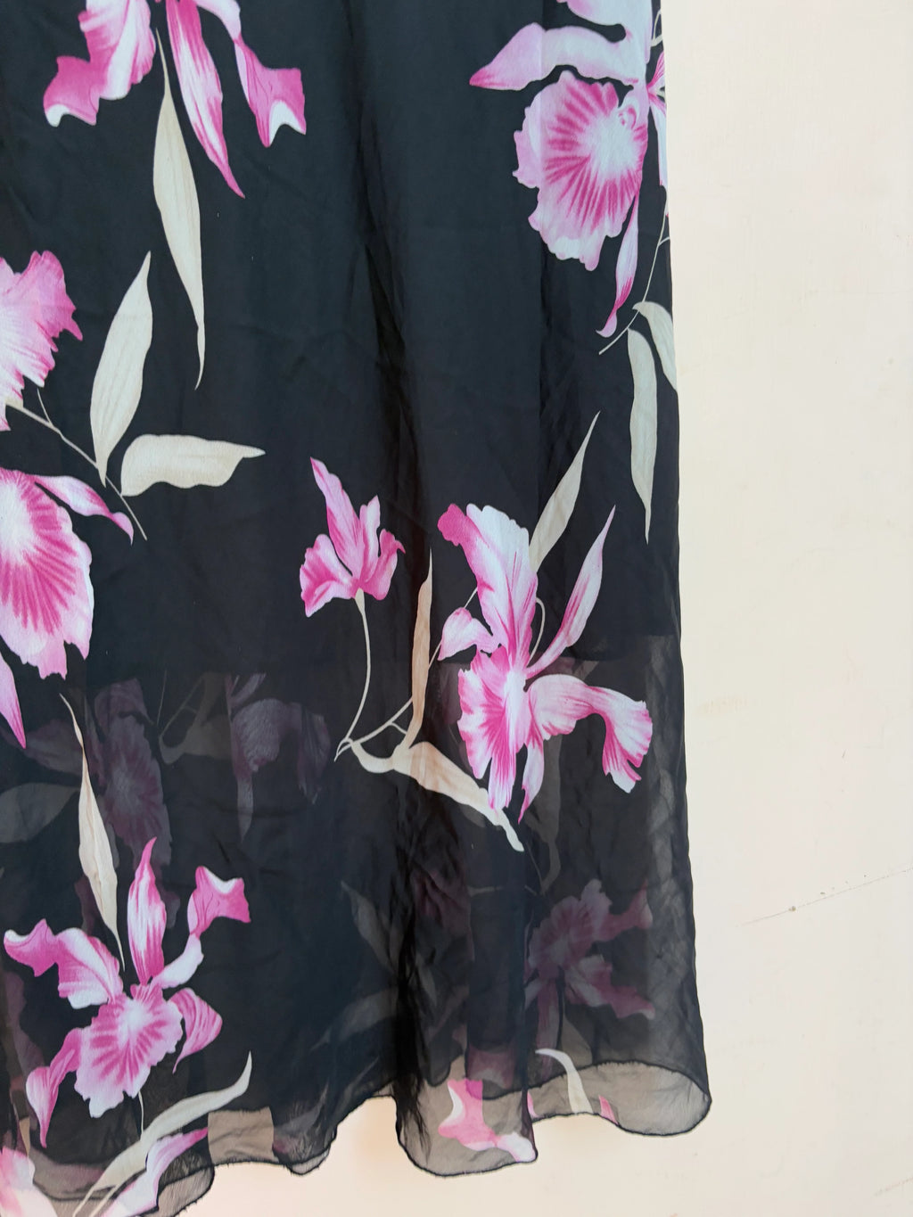 Rose black skirt